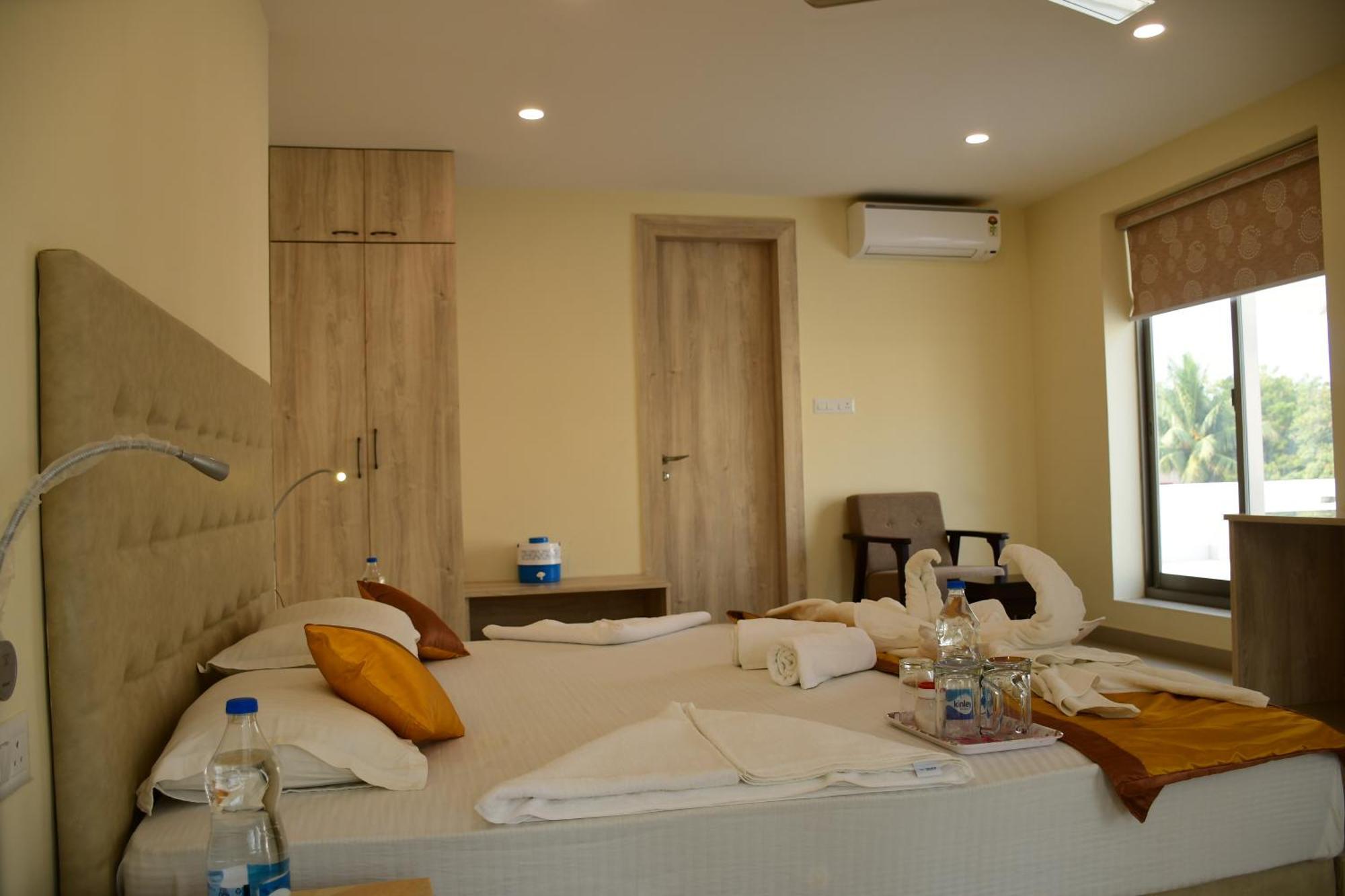 Hotel Dolphin Дигха Екстериор снимка