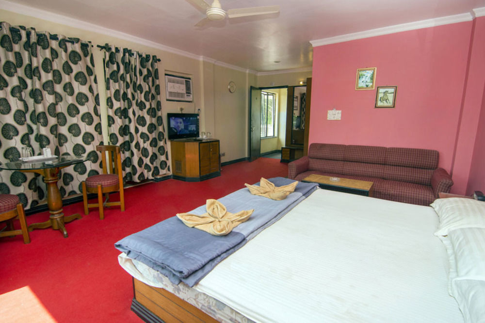 Hotel Dolphin Дигха Екстериор снимка